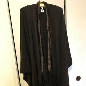 Croft And Barrow Ladies Brown Shawl/Wrap NEW WITHOUT TAGS